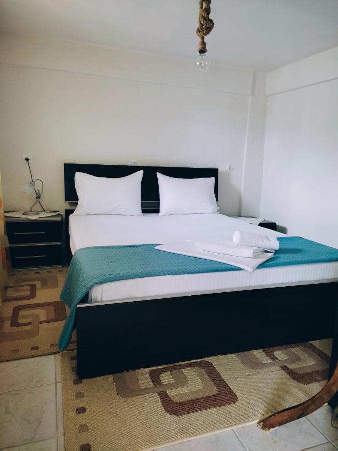 Sweet Apartment *